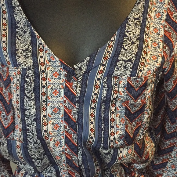 Romper - Picture 2 of 3